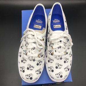 BNIB Minnie Mouse White Keds size 7M